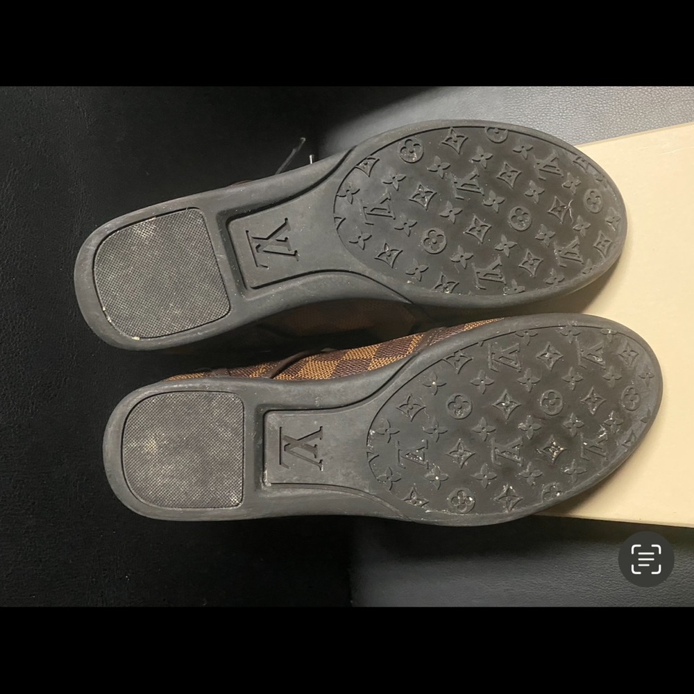 Louis Vuitton Checkered Brown Sneakers - Picture 4 of 4